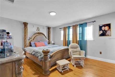 Casa en venta en Titusville, Florida, 4 dormitorios, 206.8 m2 № 1900076 - foto 15