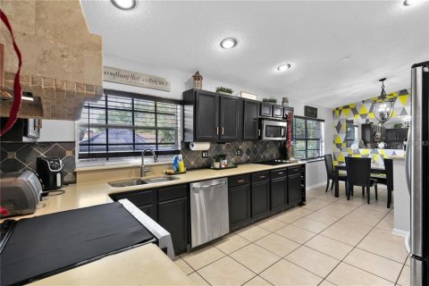 Casa en venta en Titusville, Florida, 4 dormitorios, 206.8 m2 № 1900076 - foto 11