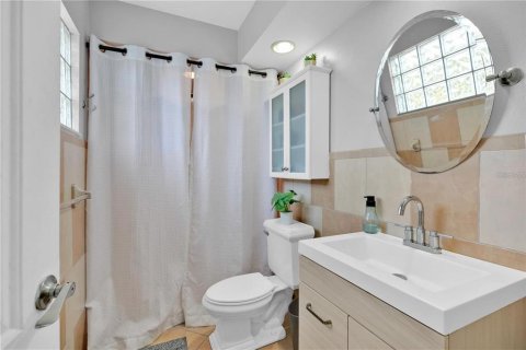 Casa en venta en Titusville, Florida, 4 dormitorios, 206.8 m2 № 1900076 - foto 16