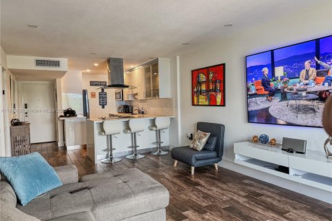 Apartment in Miami Beach, Florida 1 bedroom, 74.32 sq.m. № 1955469 - photo 6