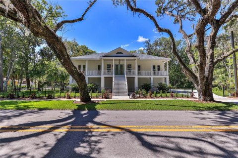 House in Crystal River, Florida 3 bedrooms, 156.08 sq.m. № 1910700 - photo 7