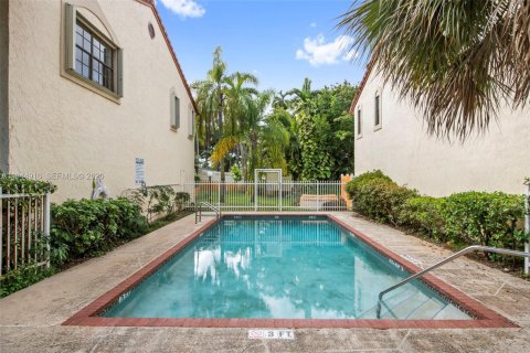 Copropriété à vendre à Coral Springs, Floride: 2 chambres, 79.9 m2 № 2005889 - photo 13