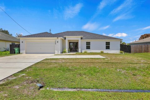 Villa ou maison à Port St. Lucie, Floride 4 chambres, 190.45 m2 № 2177022