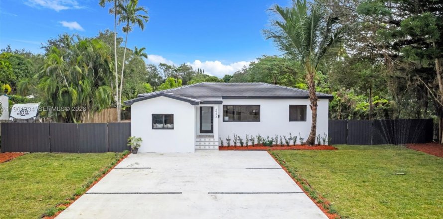 Villa ou maison à South Miami, Floride 3 chambres № 2024897