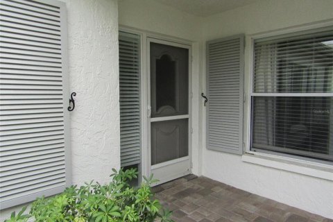Villa ou maison à louer à Sarasota, Floride: 2 chambres, 120.87 m2 № 2106940 - photo 2