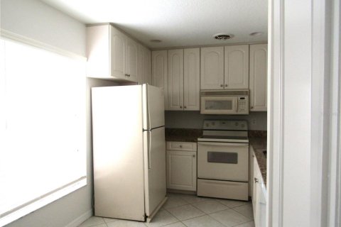 Villa ou maison à louer à Sarasota, Floride: 2 chambres, 120.87 m2 № 2106940 - photo 6