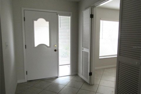 Villa ou maison à louer à Sarasota, Floride: 2 chambres, 120.87 m2 № 2106940 - photo 3
