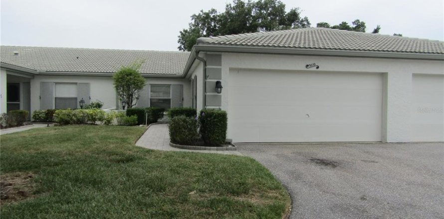 Villa ou maison à Sarasota, Floride 2 chambres, 120.87 m2 № 2106940