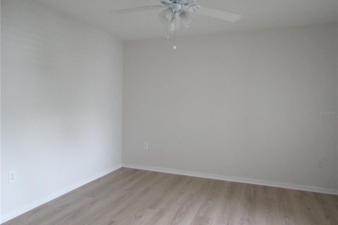 Villa ou maison à louer à Sarasota, Floride: 2 chambres, 120.87 m2 № 2106940 - photo 17