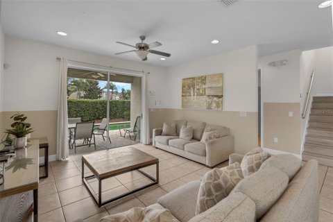Casa en venta en Kissimmee, Florida, 8 dormitorios, 316.98 m2 № 1773886 - foto 8