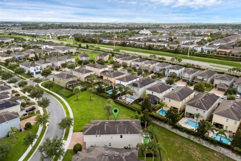 Casa en venta en Kissimmee, Florida, 8 dormitorios, 316.98 m2 № 1773886 - foto 29