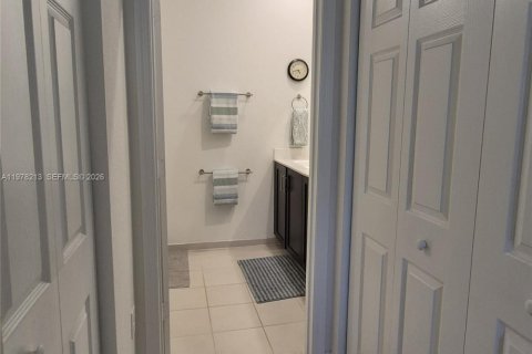 Купить таунхаус в Майами, Флорида 4 спальни, 165.18м2, № 2048081 - фото 16