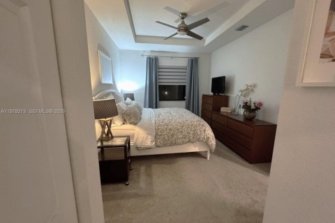 Купить таунхаус в Майами, Флорида 4 спальни, 165.18м2, № 2048081 - фото 15