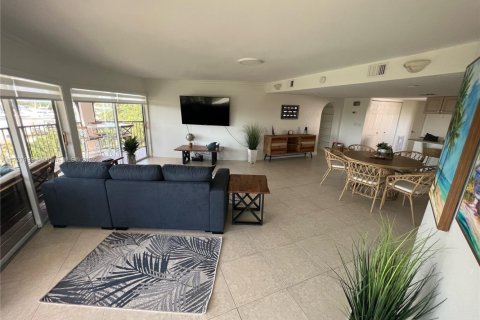 Condo in Marathon, Florida, 3 bedrooms  № 1764479 - photo 1