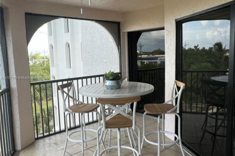 Condo in Marathon, Florida, 3 bedrooms  № 1764479 - photo 13
