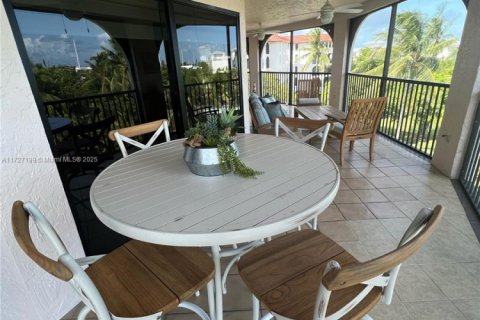 Condo in Marathon, Florida, 3 bedrooms  № 1764479 - photo 12