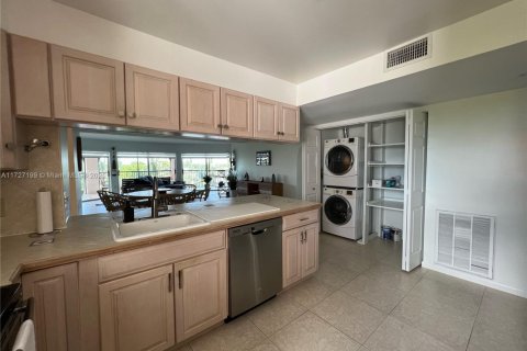 Condo in Marathon, Florida, 3 bedrooms  № 1764479 - photo 8