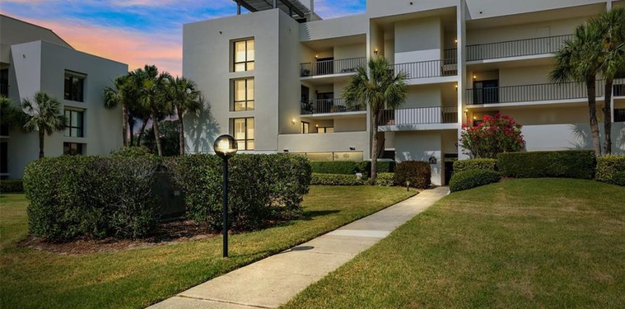 Condo in Belleair, Florida, 2 bedrooms  № 2144160