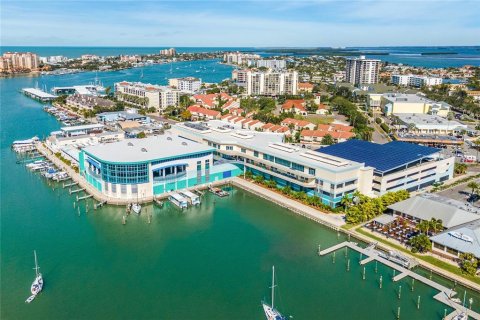 Condo in Clearwater, Florida, 2 bedrooms  № 2124815 - photo 27