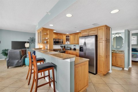 Condo in Clearwater, Florida, 2 bedrooms  № 2124815 - photo 13