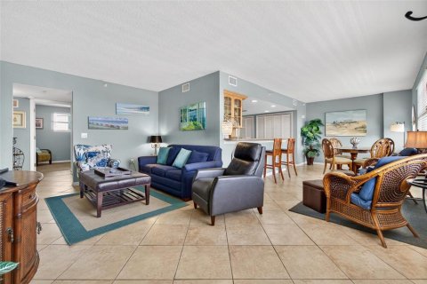 Condo in Clearwater, Florida, 2 bedrooms  № 2124815 - photo 3