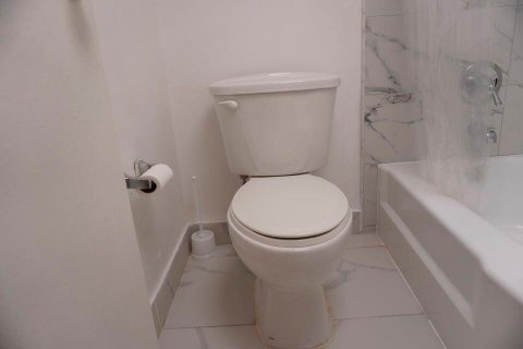 Copropriété à louer à North Miami, Floride: 2 chambres, 103.4 m2 № 2146850 - photo 12