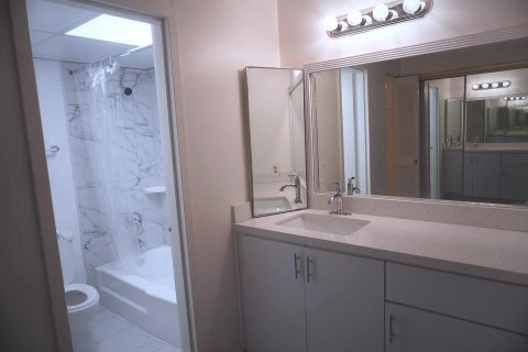 Copropriété à louer à North Miami, Floride: 2 chambres, 103.4 m2 № 2146850 - photo 10