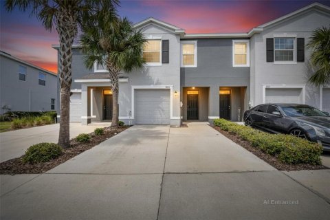 Adosado en Riverview, Florida 3 dormitorios, 158.58 m2 № 2156519