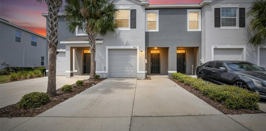 Townhouse in Riverview, Florida 3 bedrooms, 158.58 sq.m. № 2156519