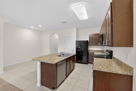 Townhouse in Riverview, Florida 3 bedrooms, 158.58 sq.m. № 2156519 - photo 14