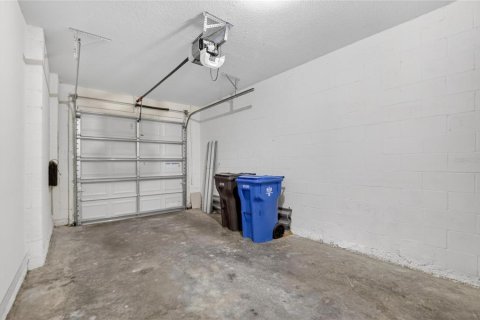 Townhouse in Riverview, Florida 3 bedrooms, 158.58 sq.m. № 2156519 - photo 6