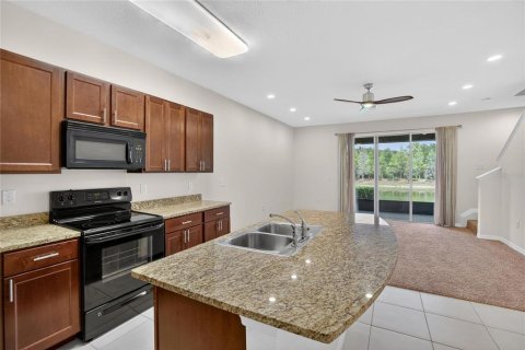 Townhouse in Riverview, Florida 3 bedrooms, 158.58 sq.m. № 2156519 - photo 16