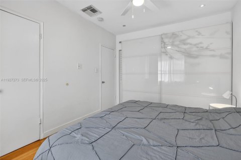 Condo in Miami Beach, Florida, 1 bedroom № 1988043 - photo 20