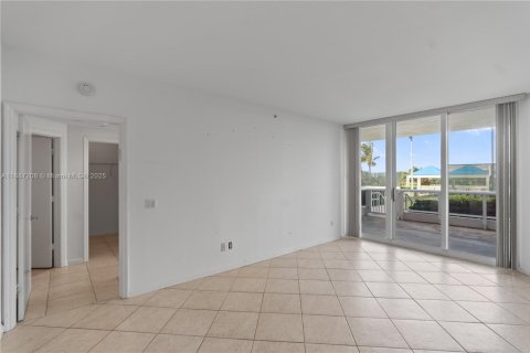 Copropriété à vendre à Miami Beach, Floride: 1 chambre, 102.19 m2 № 1941507 - photo 8