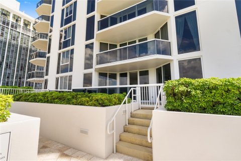 Copropriété à vendre à Miami Beach, Floride: 1 chambre, 102.19 m2 № 1941507 - photo 5