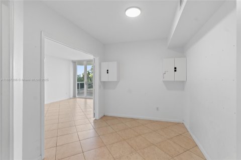 Copropriété à vendre à Miami Beach, Floride: 1 chambre, 102.19 m2 № 1941507 - photo 16