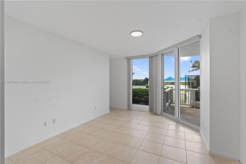 Copropriété à vendre à Miami Beach, Floride: 1 chambre, 102.19 m2 № 1941507 - photo 22