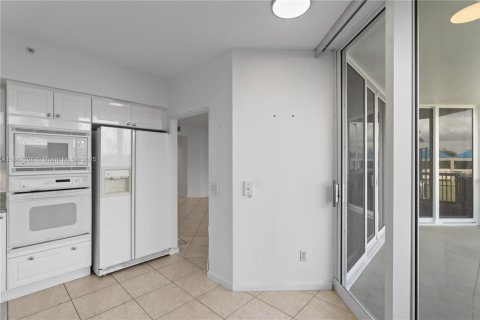 Copropriété à vendre à Miami Beach, Floride: 1 chambre, 102.19 m2 № 1941507 - photo 14