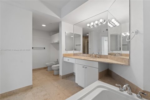 Copropriété à vendre à Miami Beach, Floride: 1 chambre, 102.19 m2 № 1941507 - photo 20
