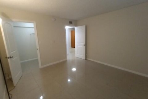 Condo in Coconut Creek, Florida, 1 bedroom  № 2083831 - photo 15