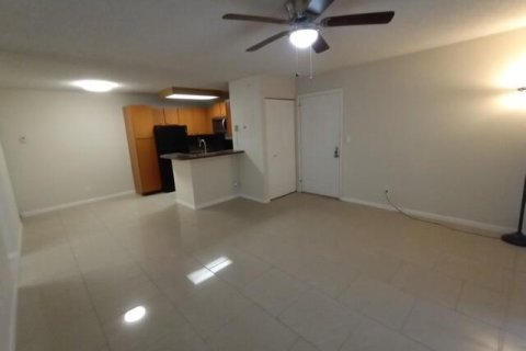 Condo in Coconut Creek, Florida, 1 bedroom  № 2083831 - photo 7