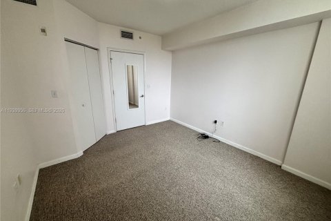 Condo in Aventura, Florida, 2 bedrooms  № 2088596 - photo 5