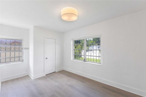 Appartement à louer à Miami, Floride: 1 chambre, 55.37 m2 № 2186899 - photo 2