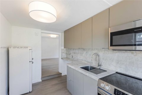 Appartement à louer à Miami, Floride: 1 chambre, 55.37 m2 № 2186899 - photo 6