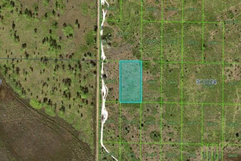 Terreno en venta en Frostproof, Florida № 2164033 - foto 2