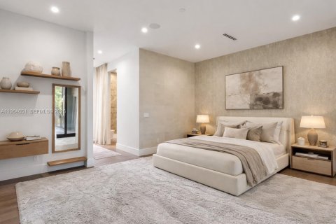 House in Miami, Florida 5 bedrooms № 2080277 - photo 5