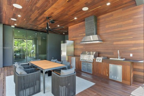 House in Miami, Florida 5 bedrooms № 2080277 - photo 25