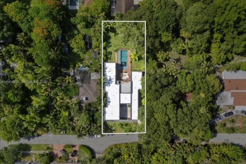 House in Miami, Florida 5 bedrooms № 2080277 - photo 11