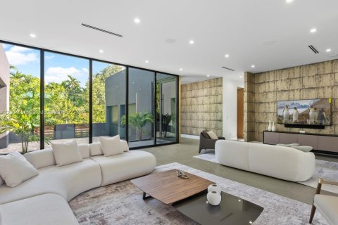 House in Miami, Florida 5 bedrooms № 2080277 - photo 17