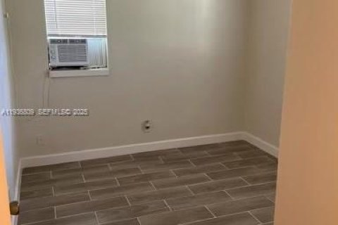 Casa en alquiler en Fort Lauderdale, Florida, 2 dormitorios, 110.55 m2 № 2055143 - foto 18